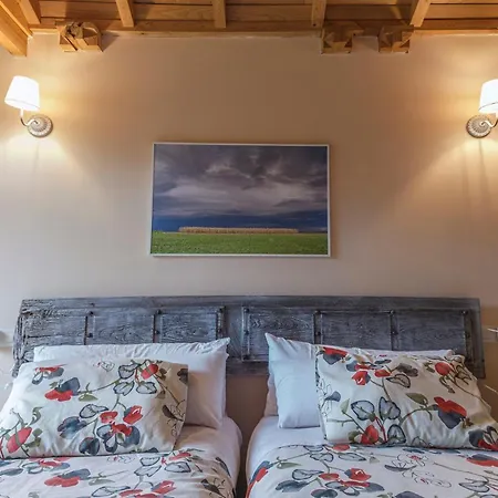 La Figal De Xugabolos, Hotel Salas (Asturias)