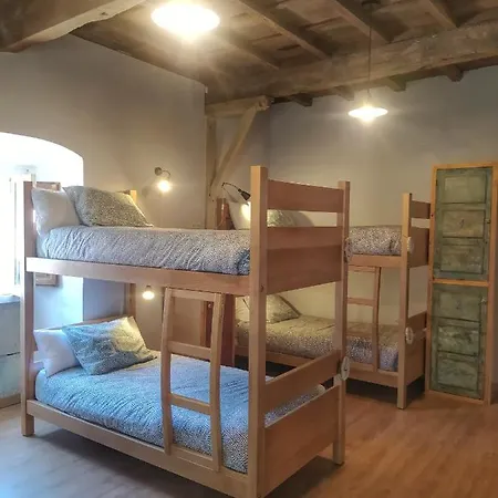 La Figal De Xugabolos, Salas Hotel 2*