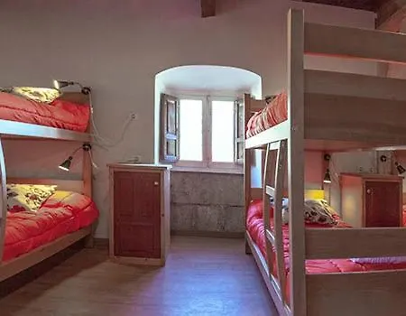 Otel La Figal De Xugabolos, Salas