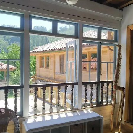 Otel La Figal De Xugabolos, Salas