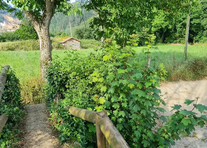 La Figal De Xugabolos, Hotel Salas (Asturias)